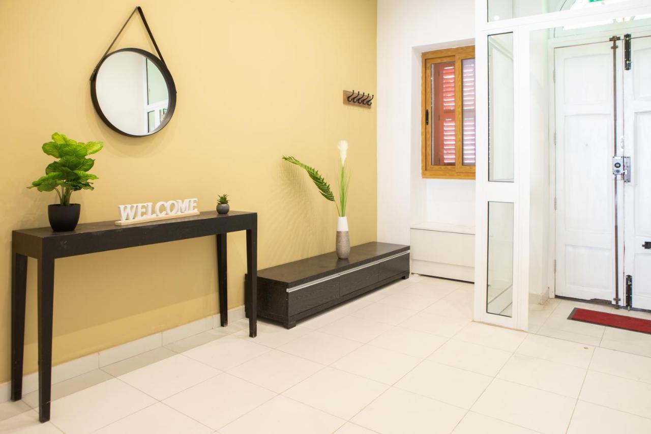 Entire Luxury Sliema Townhouse Steps From Beach ภายนอก รูปภาพ